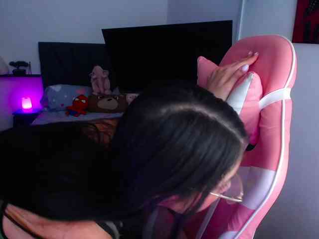 room-kitty bongacams live cam model