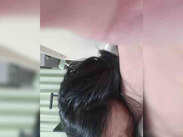 Selinababy99 bongacams live cam model