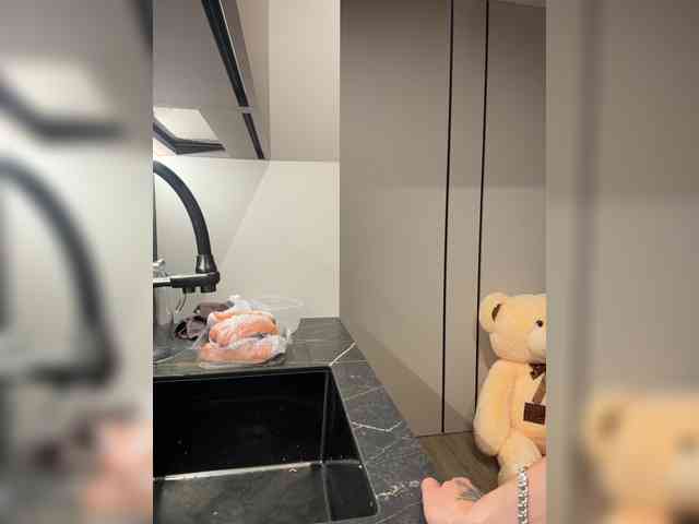 XKery bongacams live cam model