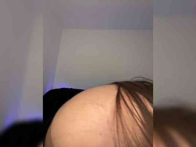 BABYam bongacams live cam model