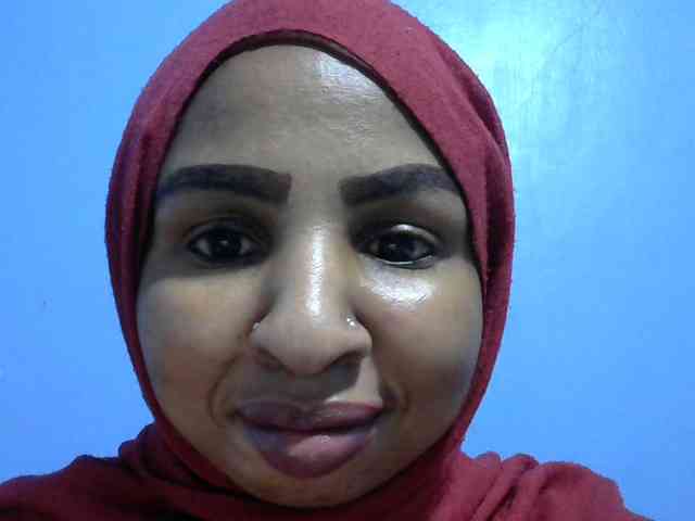 misskatrinah002 bongacams live cam model