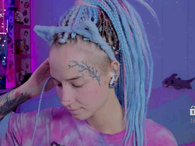 Anuskatz bongacams live cam model