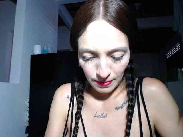 bulmaamilk bongacams live cam model