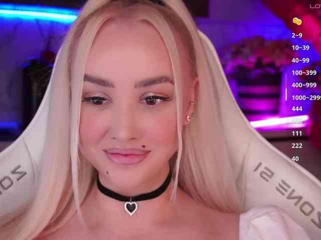 In-your-fucking-mind bongacams live cam model