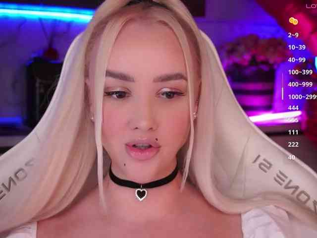 In-your-fucking-mind bongacams live cam model
