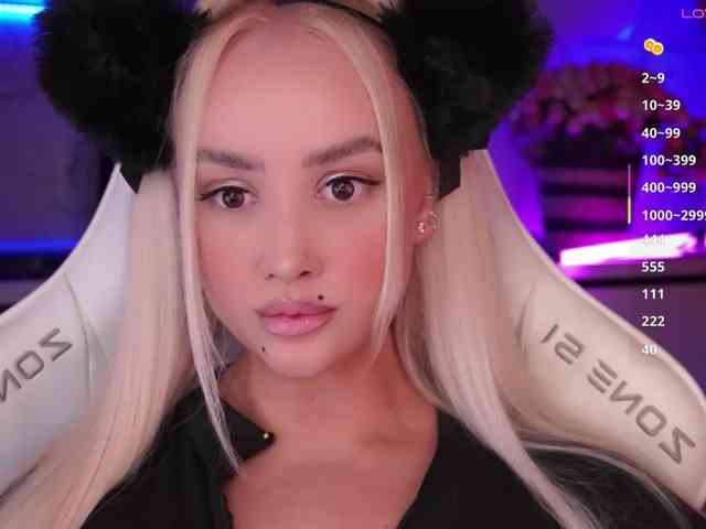 In-your-fucking-mind bongacams live cam model