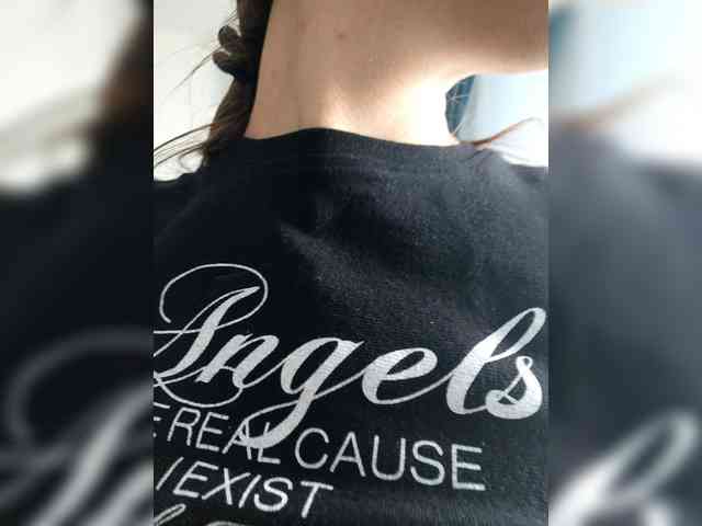 Bogina2 bongacams live cam model