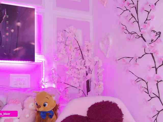 Sammyblaer bongacams live cam model