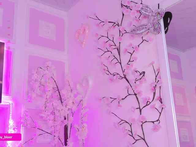 Sammyblaer bongacams live cam model