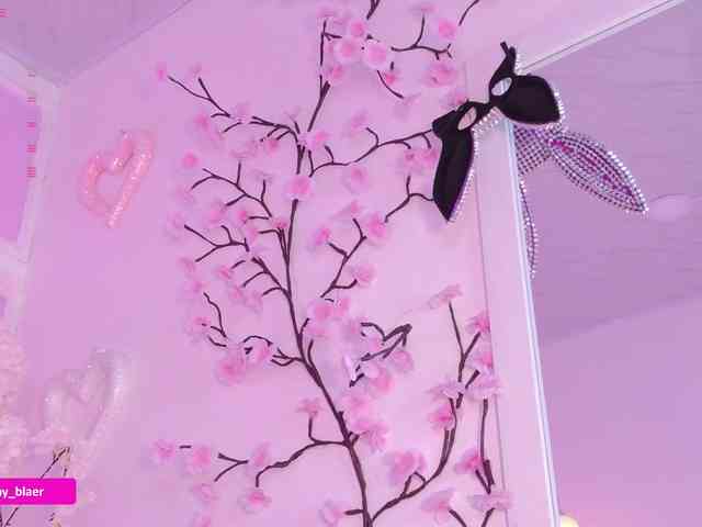 Sammyblaer bongacams live cam model