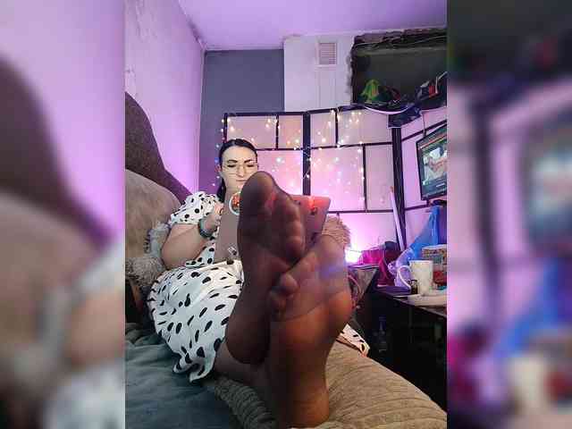 monicaangels bongacams live cam model