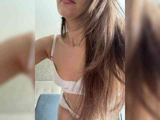 Pleasure- bongacams live cam model
