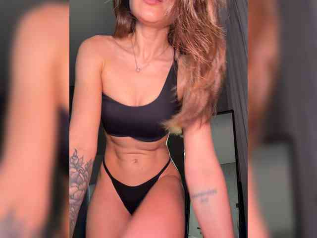 Pleasure- bongacams live cam model