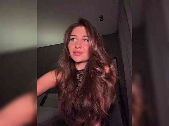 Pleasure- bongacams live cam model
