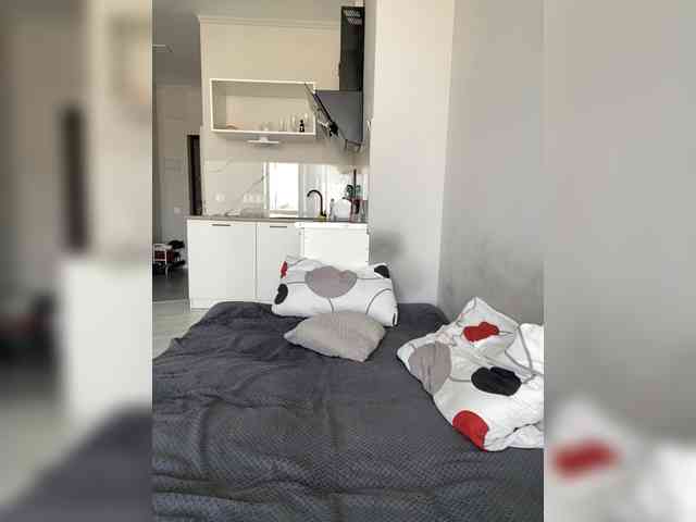 Gummy-Bears bongacams live cam model