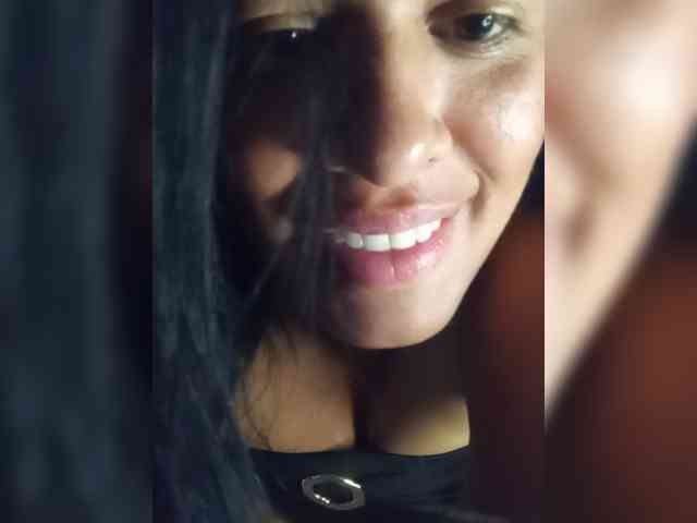 Letty33 bongacams live cam model