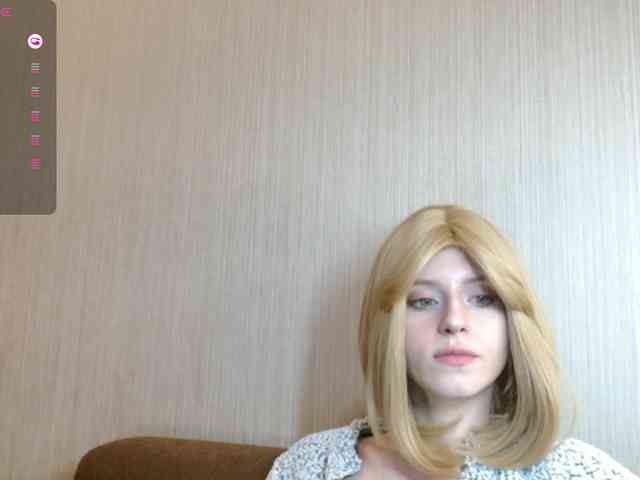 kissesliza bongacams live cam model