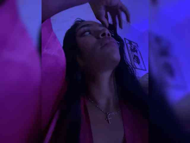 Anna-Jills bongacams live cam model