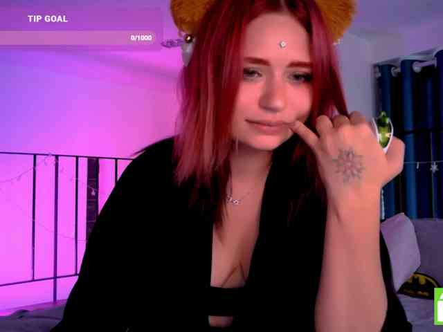 mymoonstar bongacams live cam model