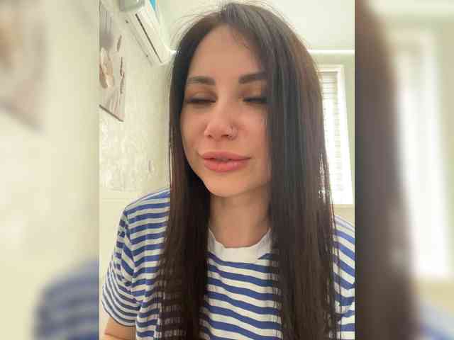 -LeiaProseccina- bongacams live cam model