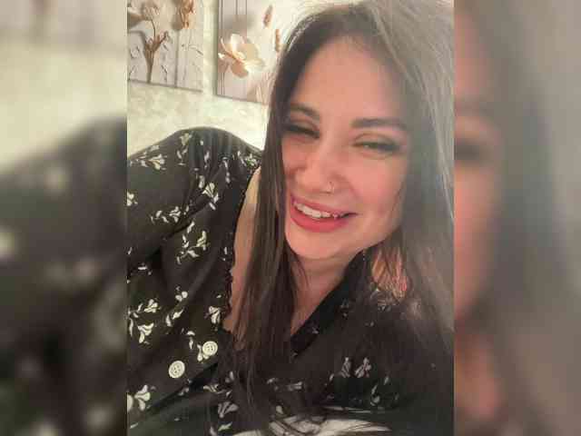 -LeiaProseccina- bongacams live cam model