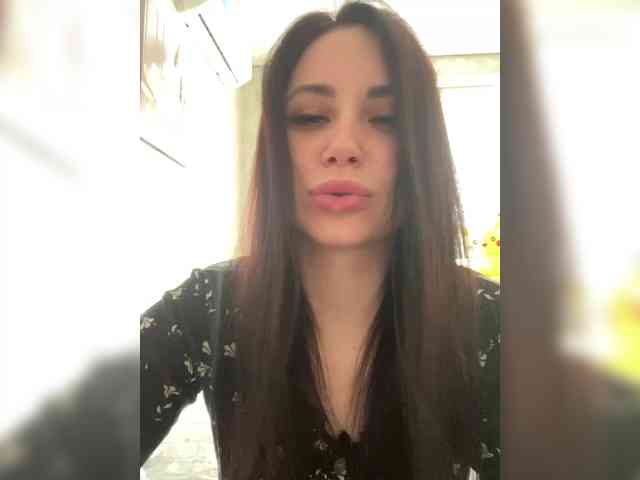 -LeiaProseccina- bongacams live cam model
