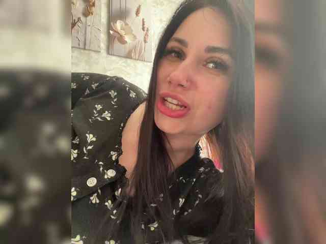 -LeiaProseccina- bongacams live cam model