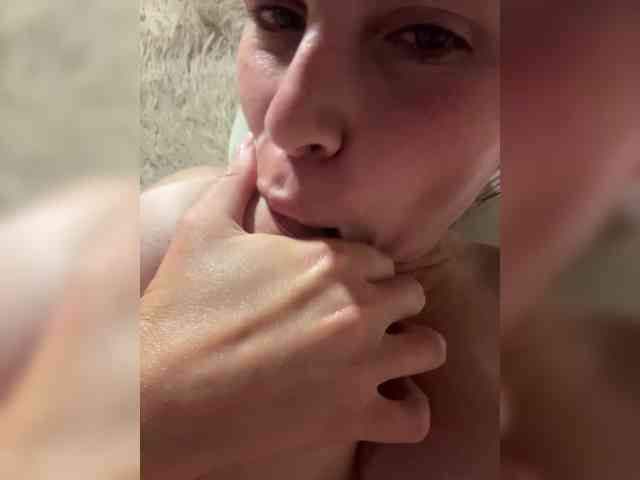 XXXXXsexXXXXX bongacams live cam model