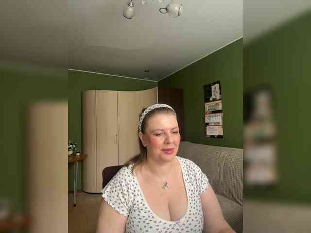 Taly1974 bongacams live cam model