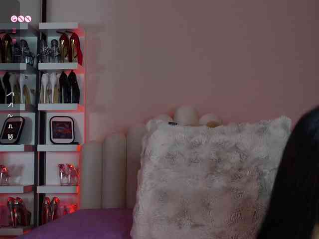 AngelaMyst bongacams live cam model
