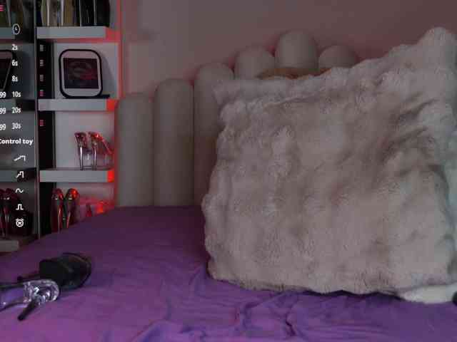 AngelaMyst bongacams live cam model