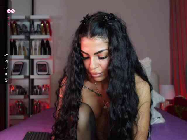 AngelaMyst bongacams live cam model
