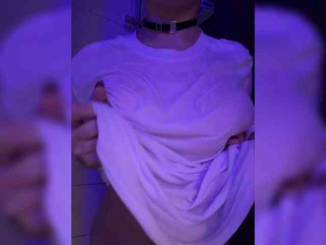 Businkaa bongacams live cam model
