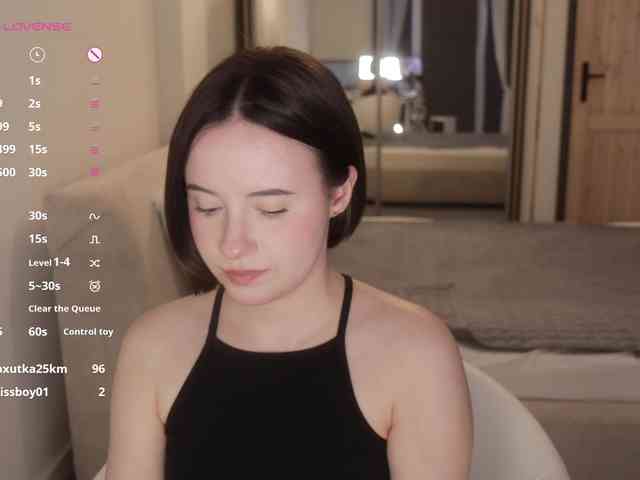 -FemaleEssence- bongacams live cam model
