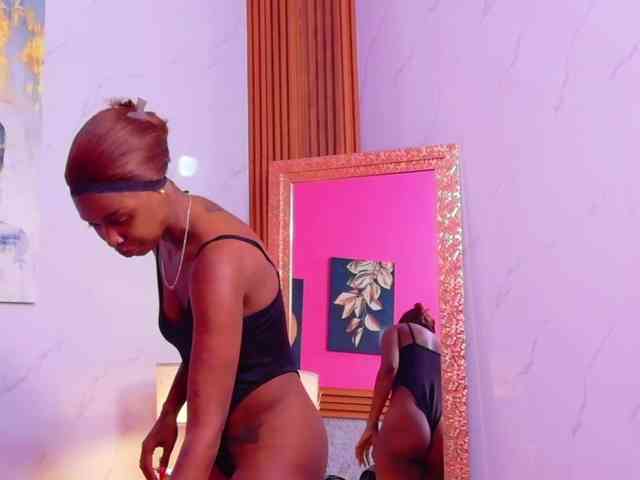 kinkyandsavage bongacams live cam model