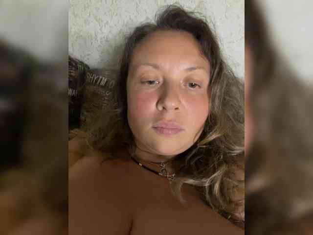 NERVOMOTINA bongacams live cam model