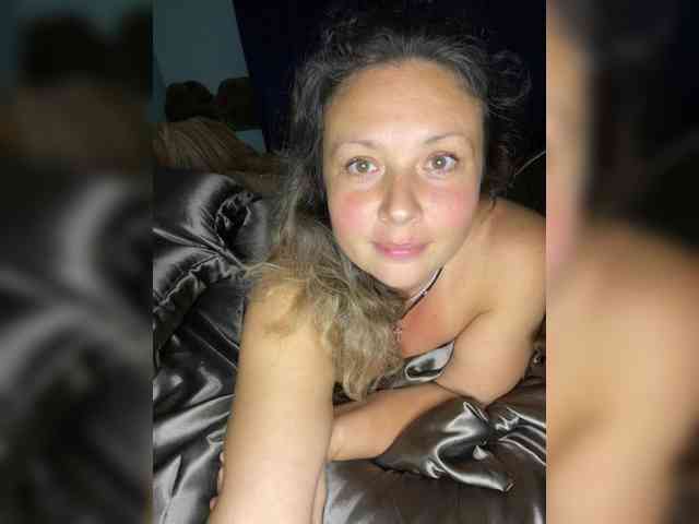 NERVOMOTINA bongacams live cam model