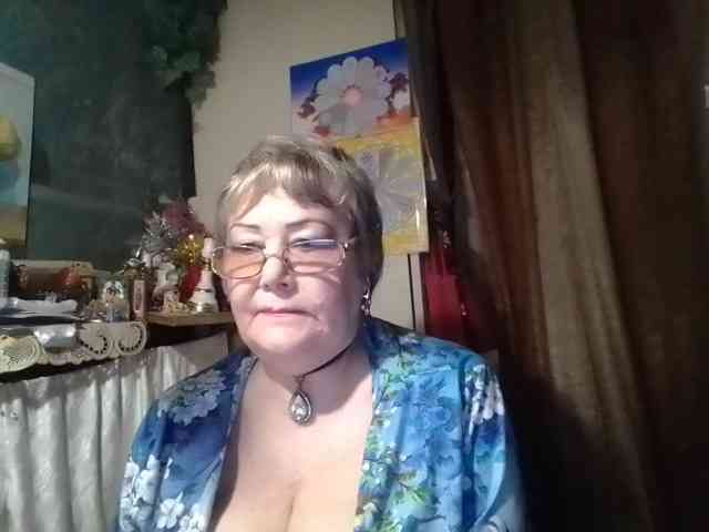 lelaniy bongacams live cam model