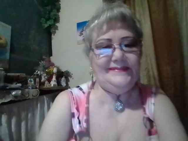 lelaniy bongacams live cam model
