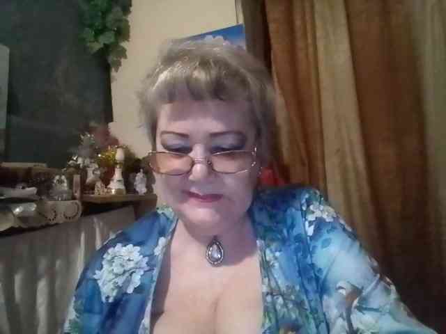 lelaniy bongacams live cam model