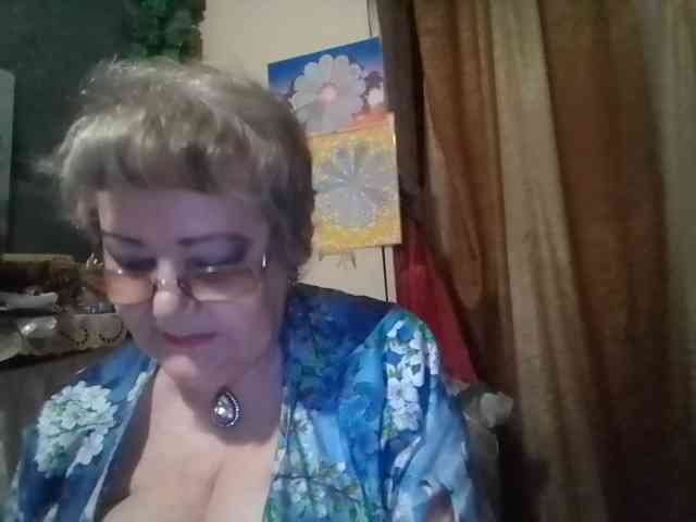 lelaniy bongacams live cam model