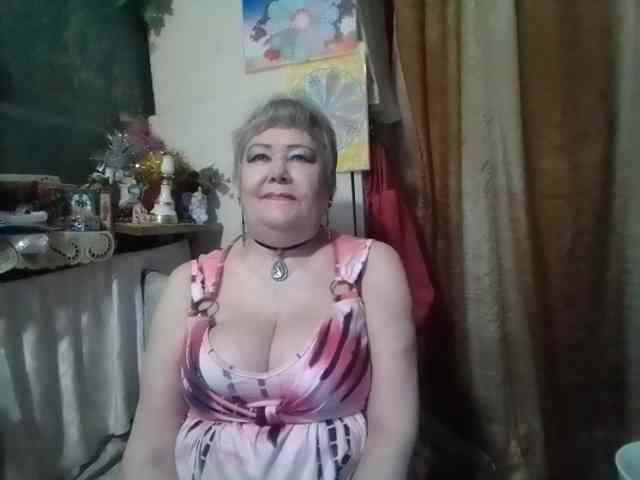 lelaniy bongacams live cam model