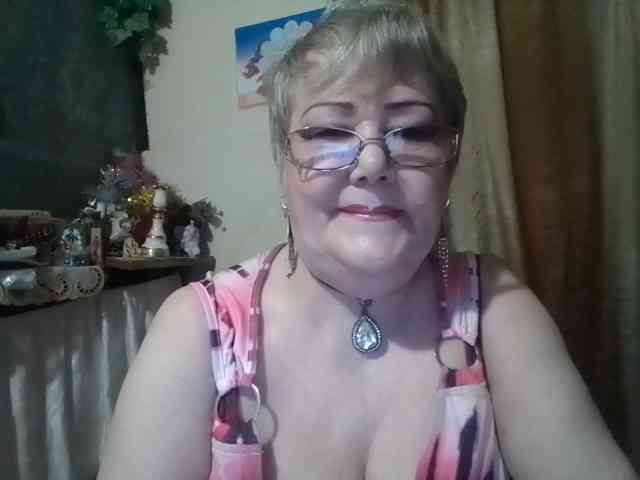 lelaniy bongacams live cam model