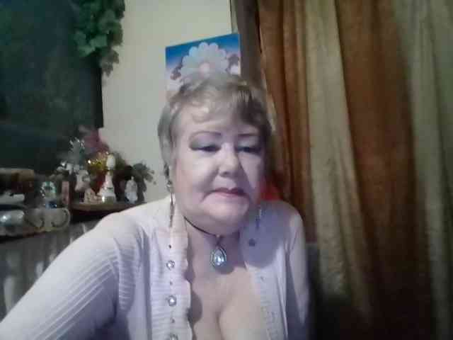 lelaniy bongacams live cam model