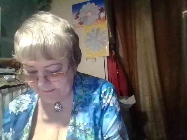 lelaniy bongacams live cam model