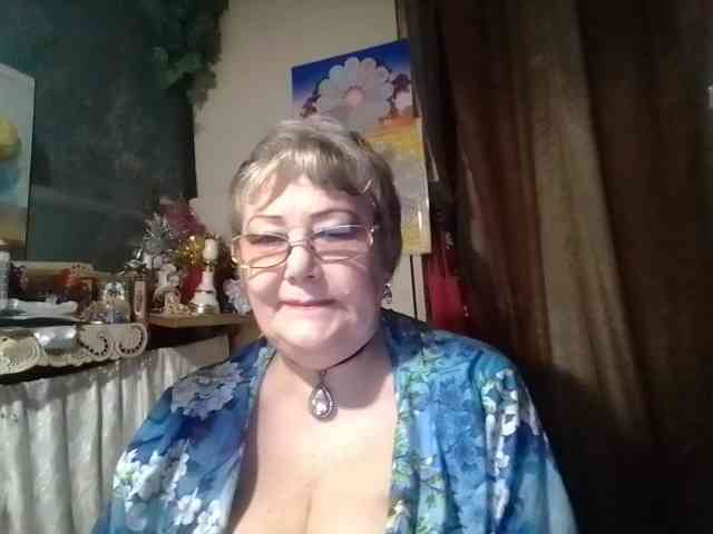 lelaniy bongacams live cam model