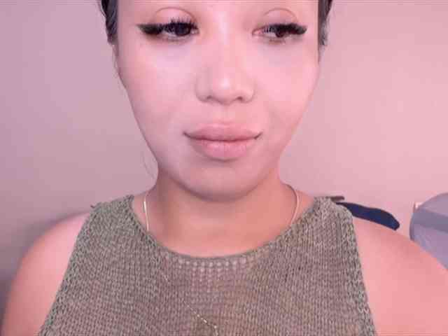 PurrrfectMiko bongacams live cam model