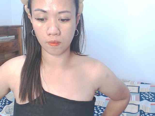 lhixyhorny bongacams live cam model