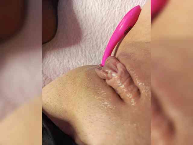 StarKristy bongacams live cam model