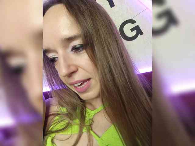 StarKristy bongacams live cam model